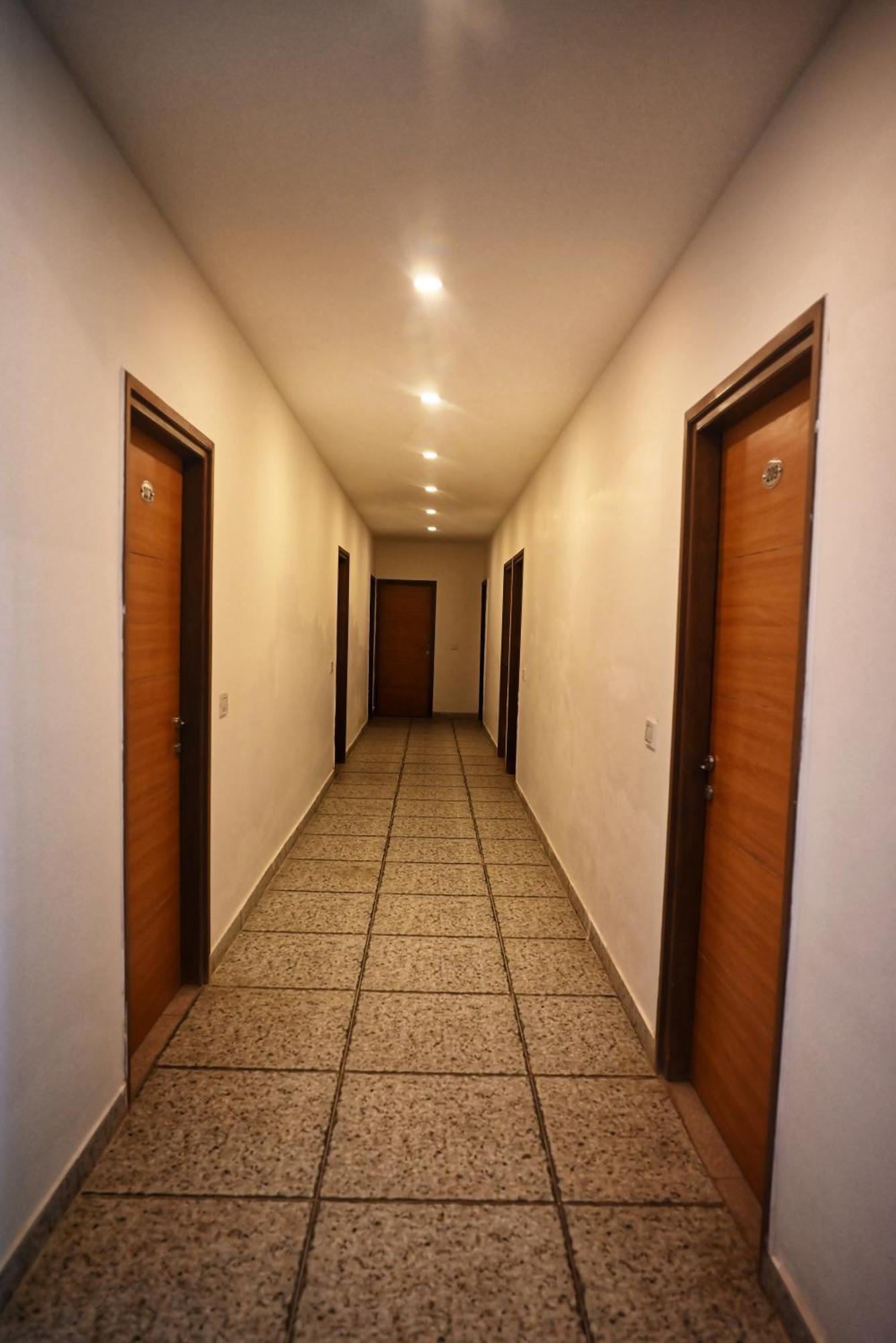 Hotel Lake View Chandīgarh Buitenkant foto